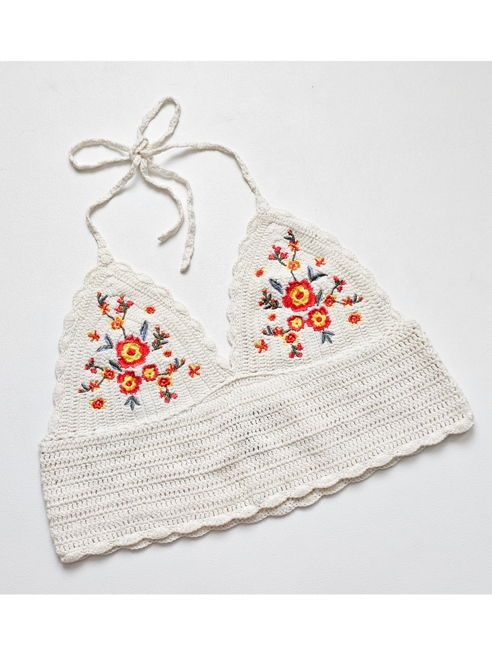 Forever 21 Y2K Boho Crochet Floral Halter Top Cream Size L